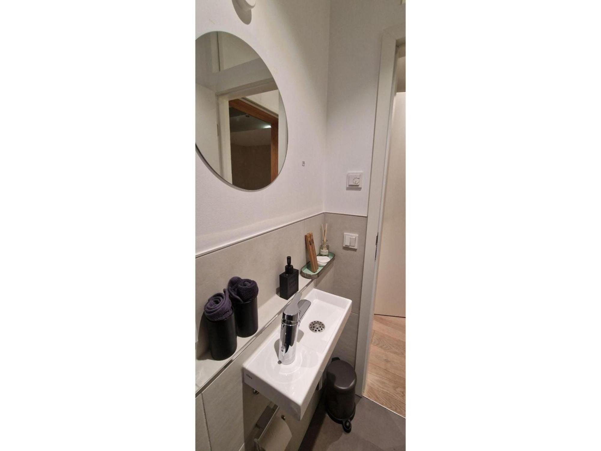 Stadtnahes Gaestezimmer Im Penthouse Bei Esi Tybinga Zewnętrze zdjęcie