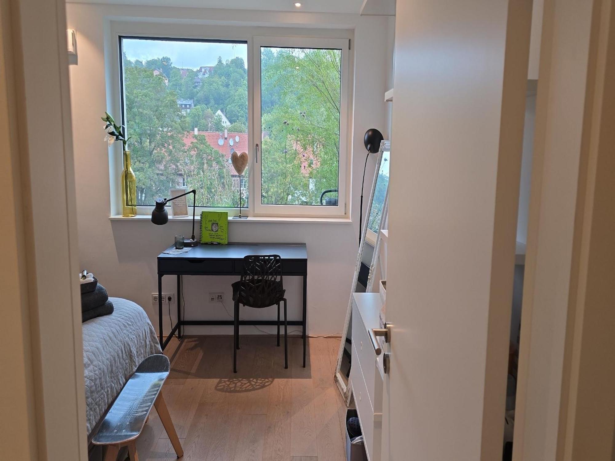 Stadtnahes Gaestezimmer Im Penthouse Bei Esi Tybinga Zewnętrze zdjęcie